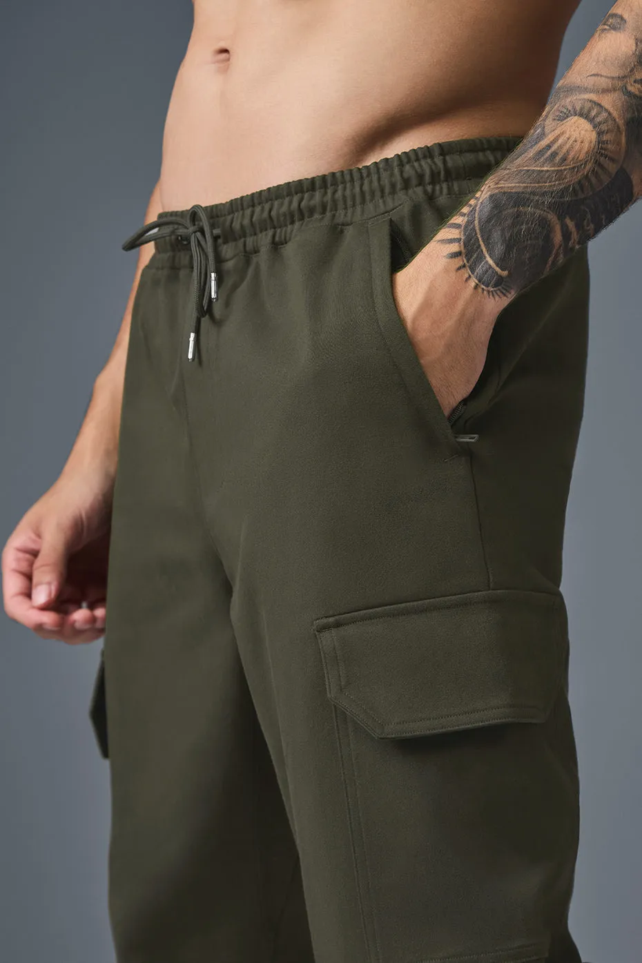 Edition Sueded Jogger - Stealth Green